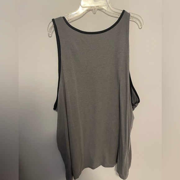American Eagle Outfitters Gray Athletic Fit Tank - Picture 4 of 4